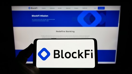 BlockFi website with phone