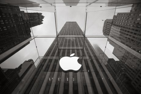 Apple (APPL) logo on company store in New York