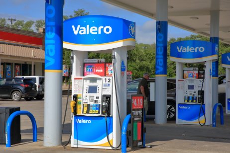 Valero gas pumps