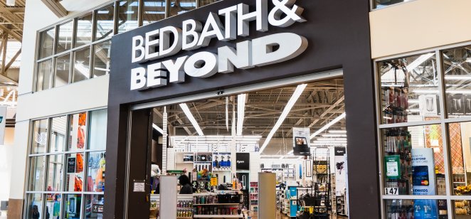 Bed Bath & Beyond retail outlet