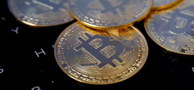 Bitcoin An array of bitcoins