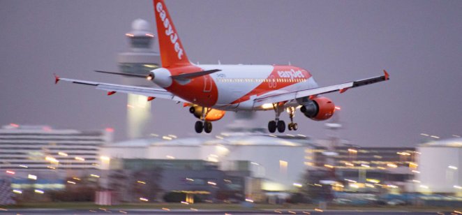 easyJet share price A image of an easyJet plane landing
