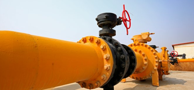 Crude oil pipelines