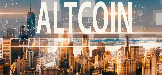 Altcoin written over a photo of Manhattan, NY's skyline
