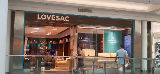 Lovesac store