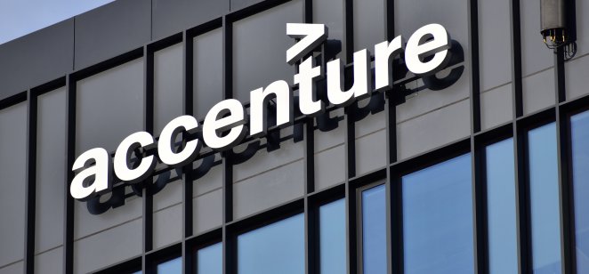 Accenture (ACN) share price forecast: Is it time to buy the dip?