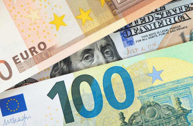 Deciphering EUR/USD's Decline: Key Drivers & Chart Analysis  Capital.com