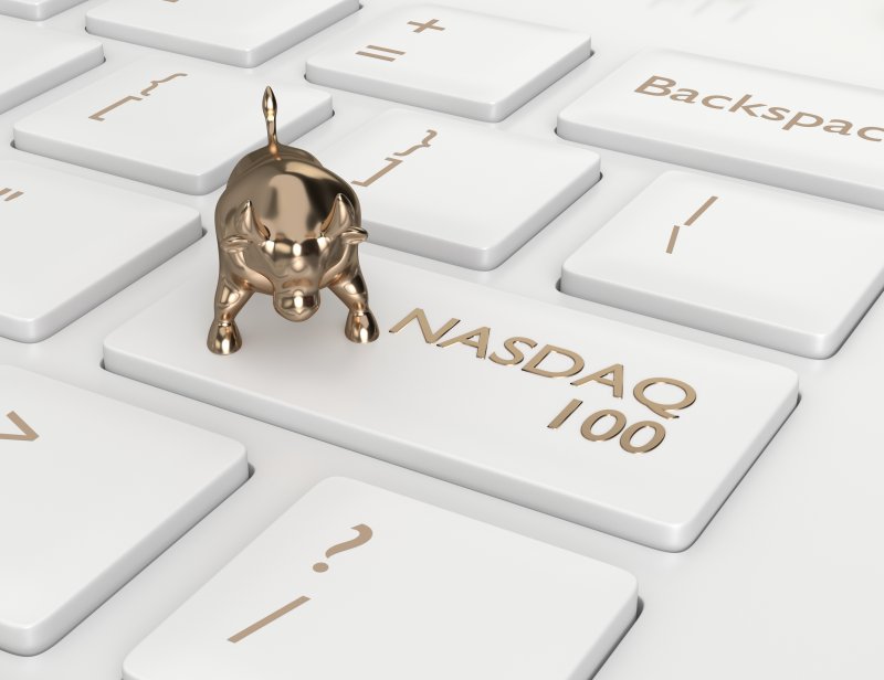 Trading Nasdaq 100’s Fresh Record High