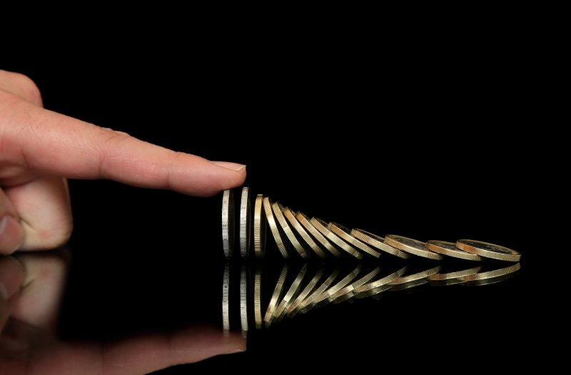 Stop-loss strategies: Where to put a stop loss finger stops coins falling Stop-loss strategies: Where to put a stop loss finger stops coins falling