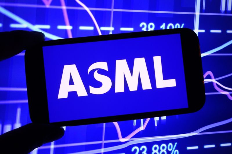 ASML stock forecast