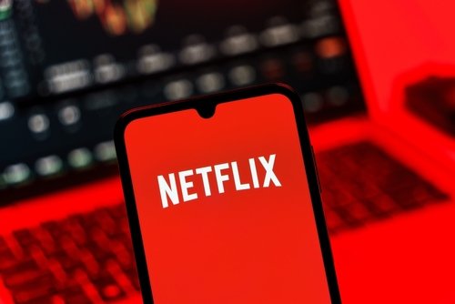 Netflix, trimestrale alle porte e numeri al top: quanto rischia se non dovesse sorprendere?