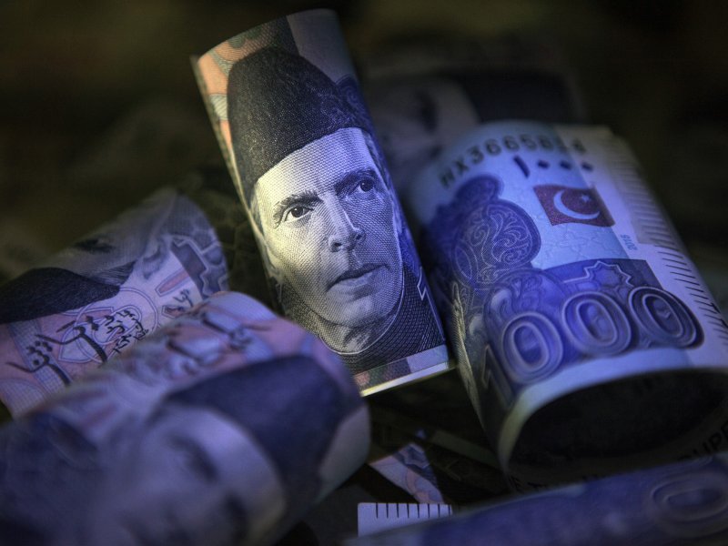 PKR/USD: Pakistan Rupee Set to Become Top Currency Globally in