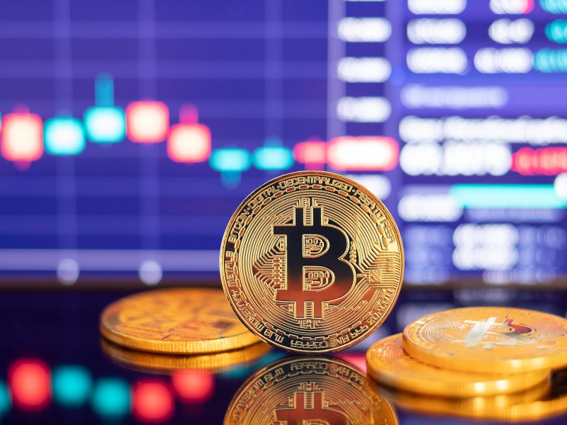 Is there a right way to store Bitcoins?