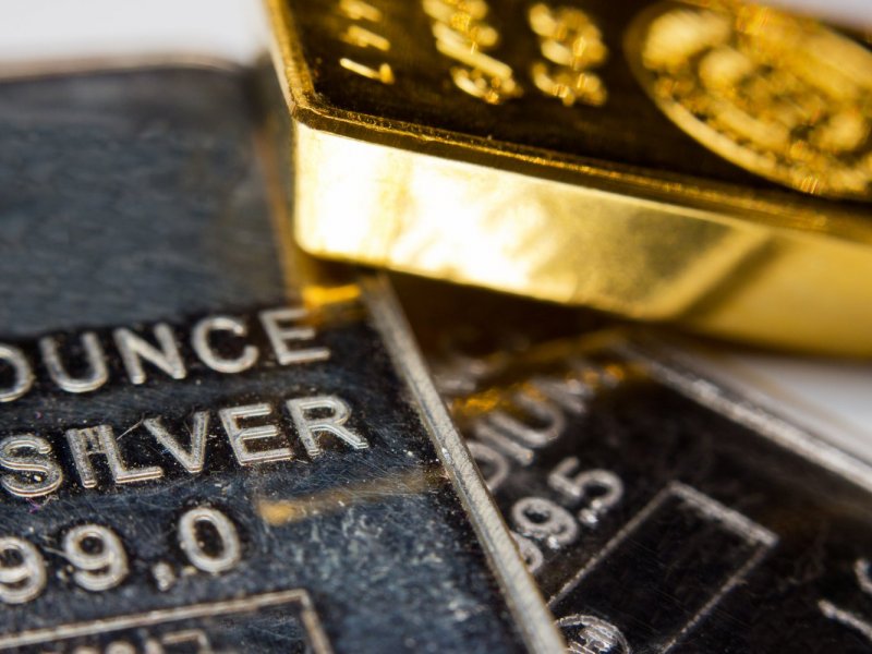 Gold or silver? Here's how to invest in precious metals: CIO