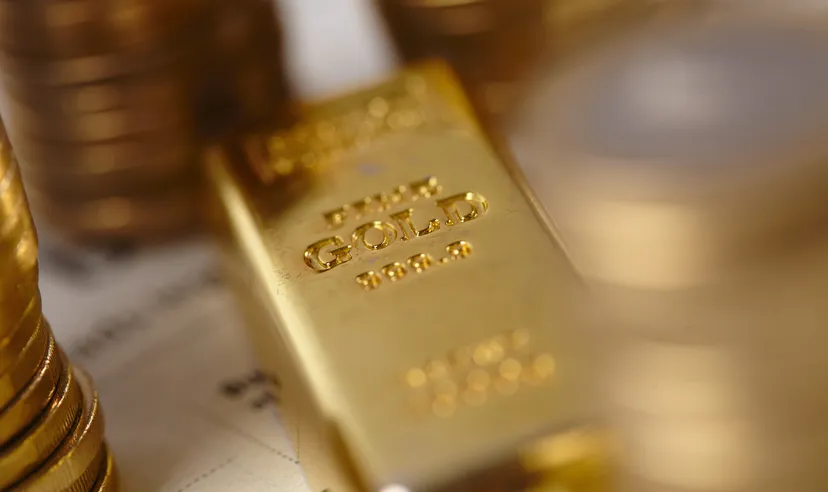L'oro scende sotto i $4200