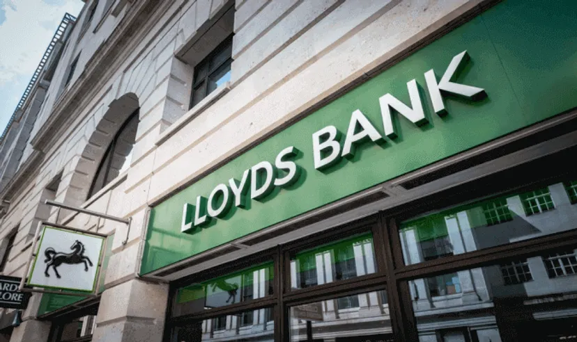 Lloyds share price forecast: An attractive dividend stock?