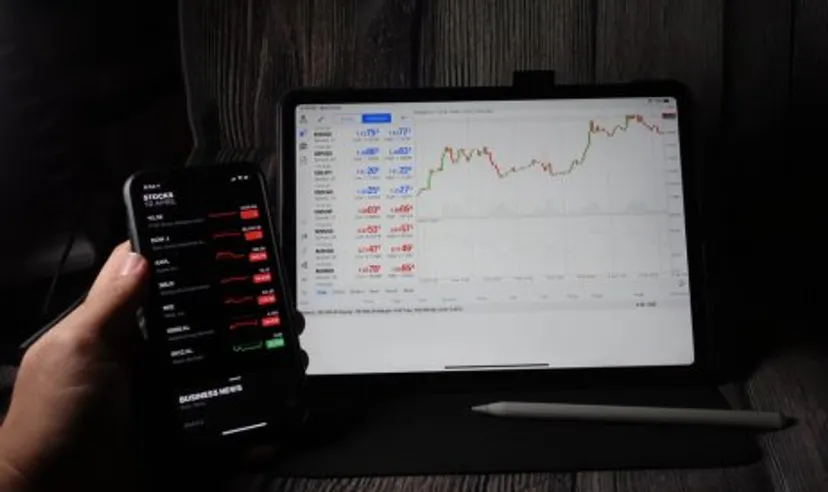 Metatrader platform open on iPad and iPhone