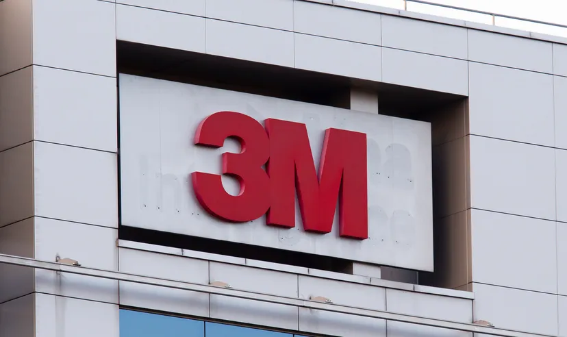Image of 3M logo on a building in Vilnius, Lithuania