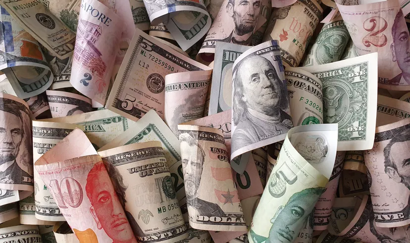 US dollar (USD) and Singapore dollar (SGD) banknotes