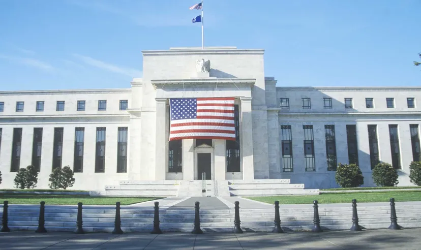 Come investire quando la FED taglia i tassi: guida a opportunità e rischi